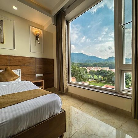 Hotel Nirvana Bliss, Behind Parmarth Niketan Rishīkesh 외부 사진