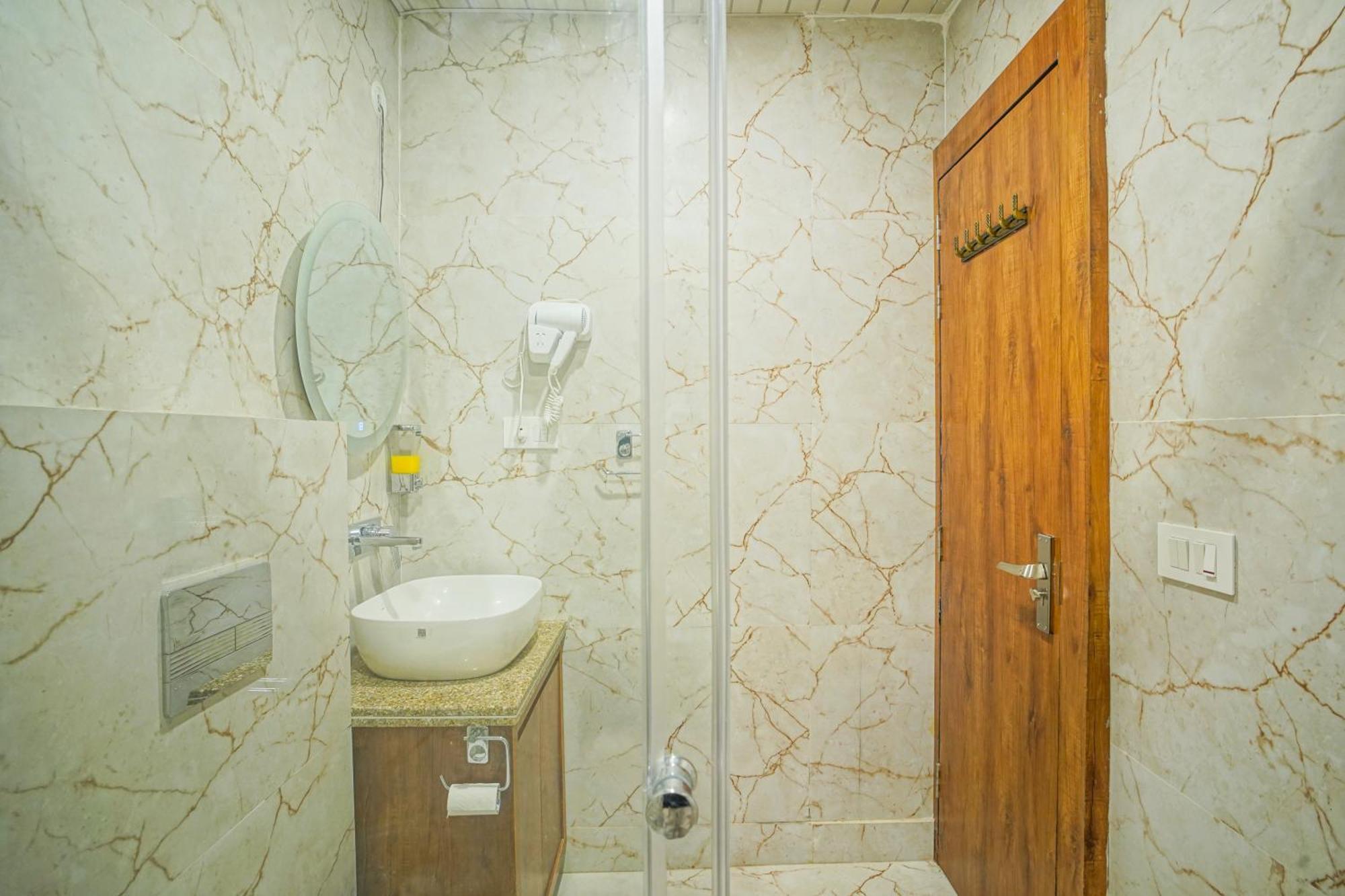 Hotel Nirvana Bliss, Behind Parmarth Niketan Rishīkesh 외부 사진