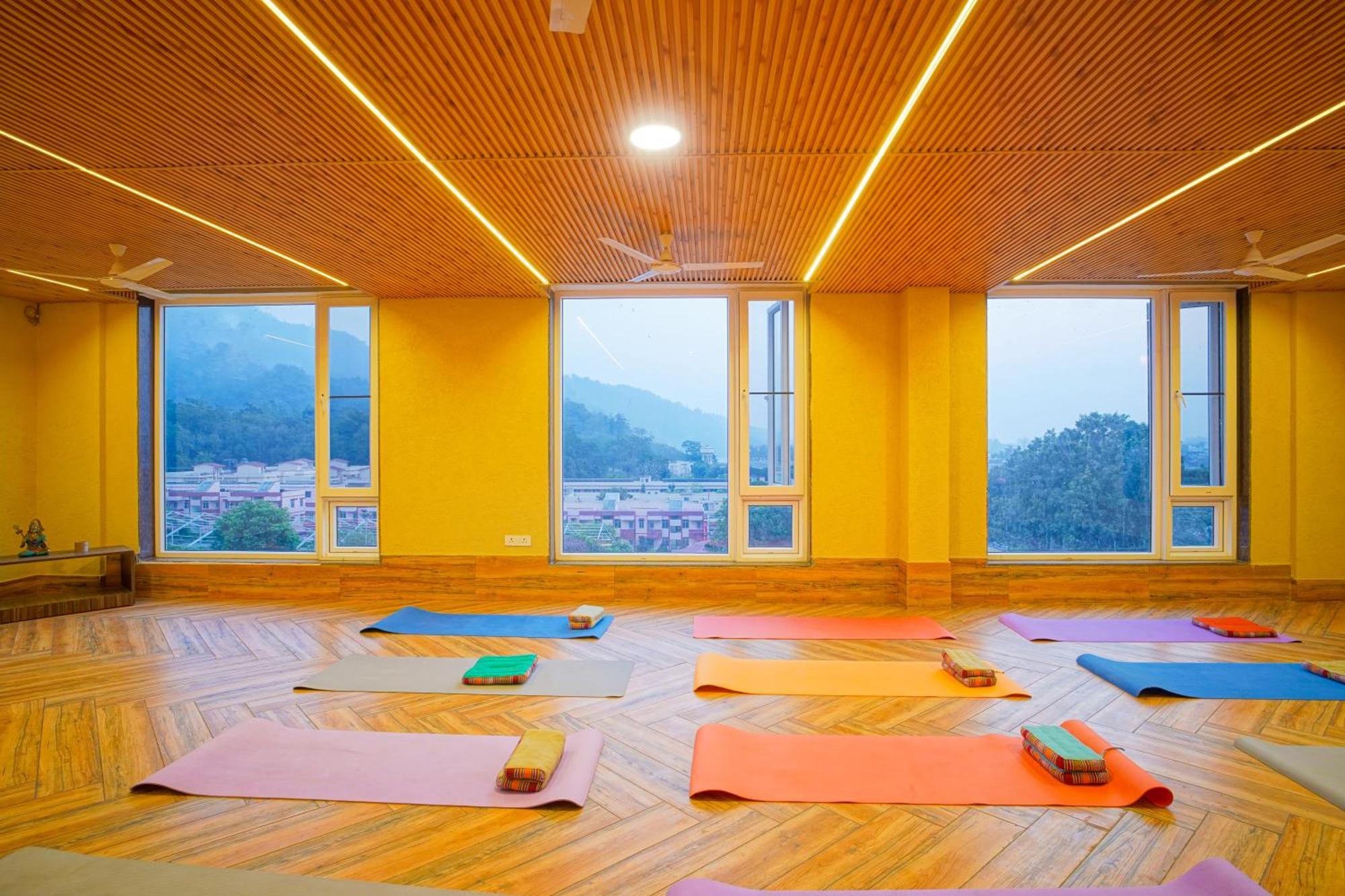 Hotel Nirvana Bliss, Behind Parmarth Niketan Rishīkesh 외부 사진