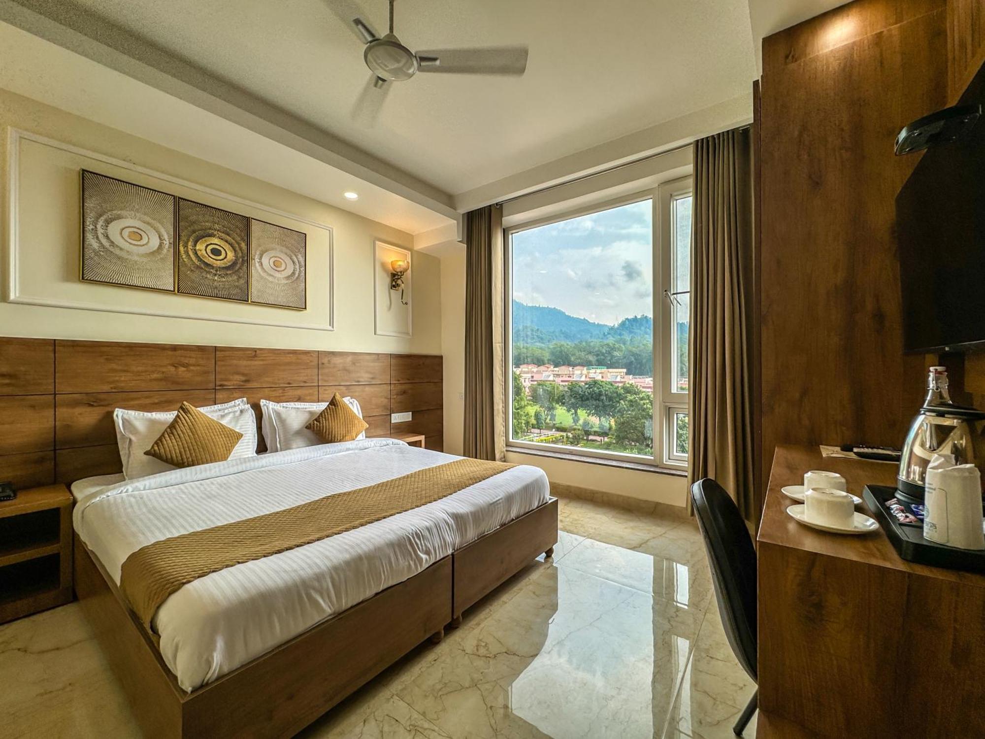Hotel Nirvana Bliss, Behind Parmarth Niketan Rishīkesh 외부 사진