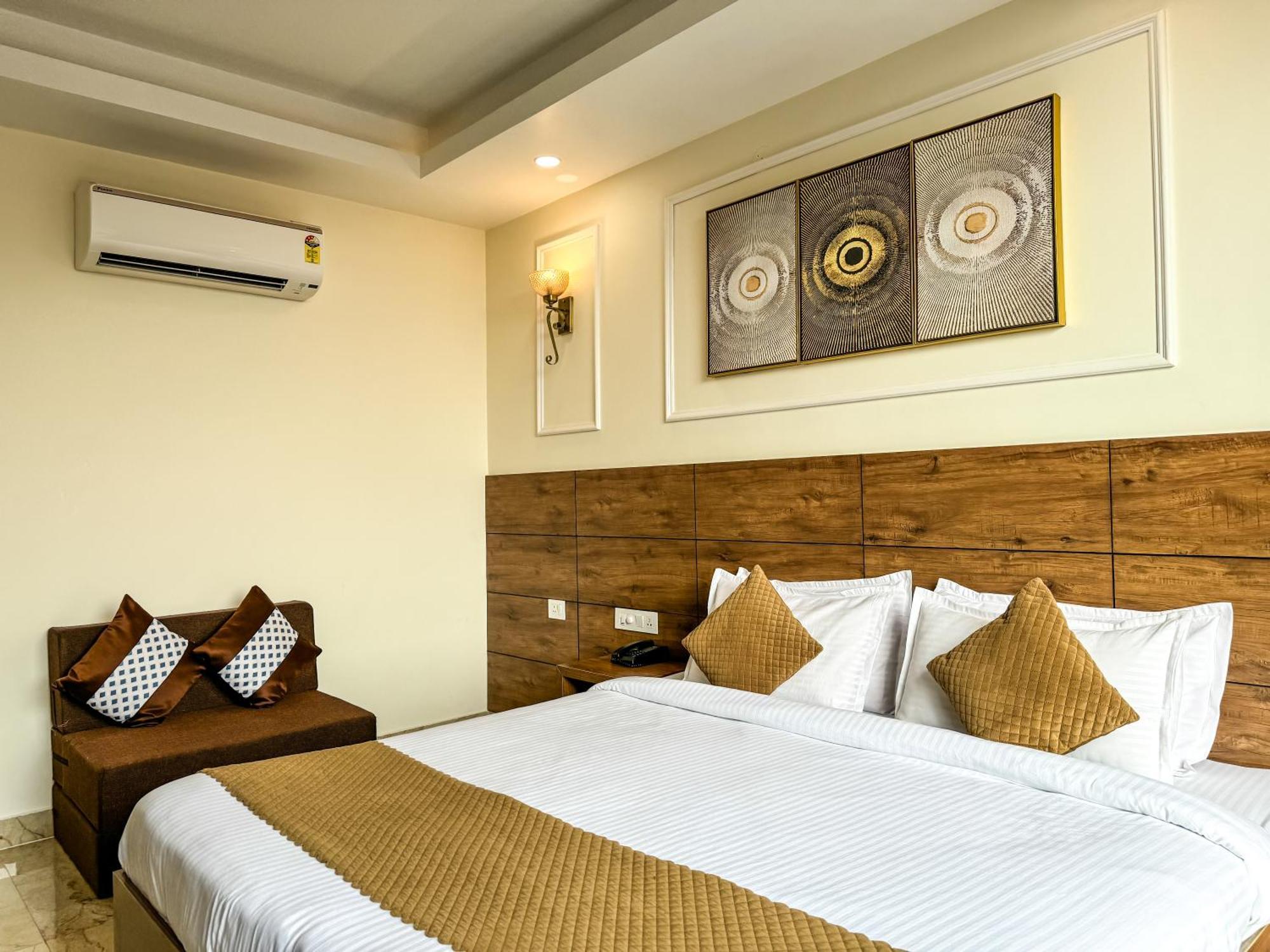 Hotel Nirvana Bliss, Behind Parmarth Niketan Rishīkesh 외부 사진