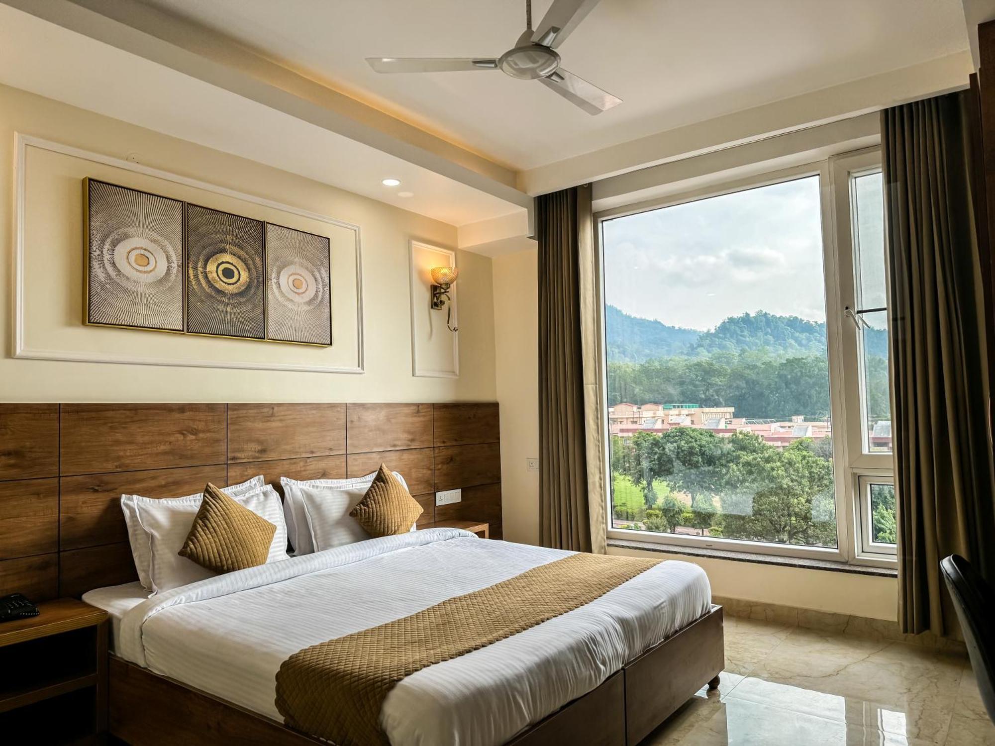 Hotel Nirvana Bliss, Behind Parmarth Niketan Rishīkesh 외부 사진