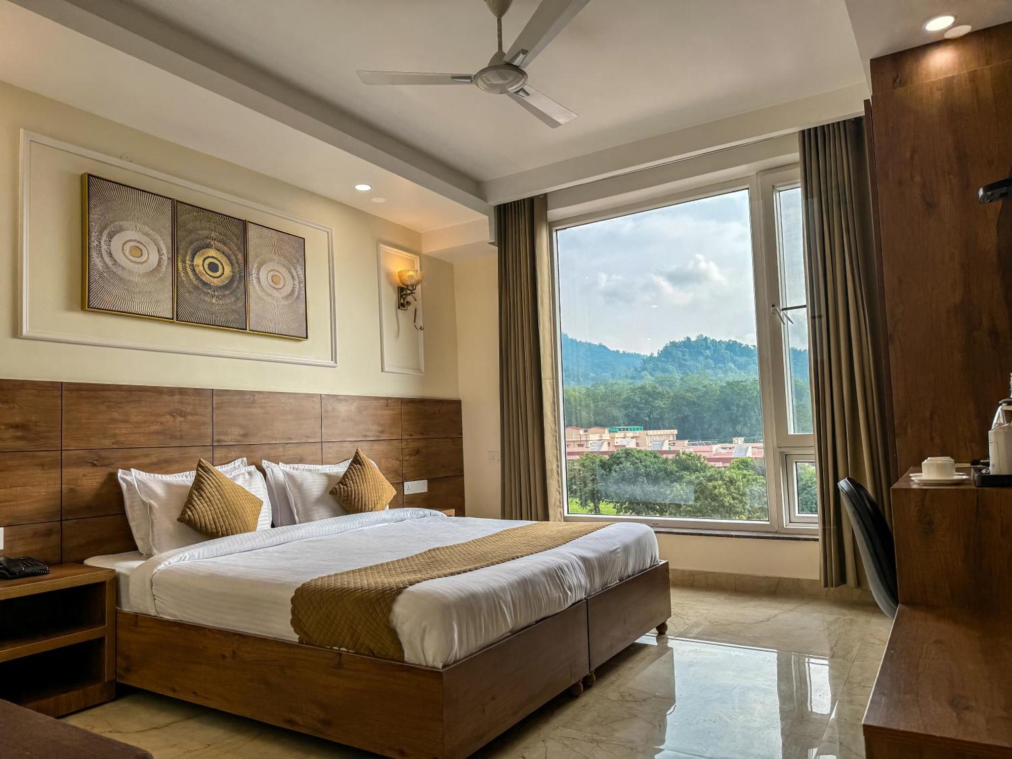 Hotel Nirvana Bliss, Behind Parmarth Niketan Rishīkesh 외부 사진