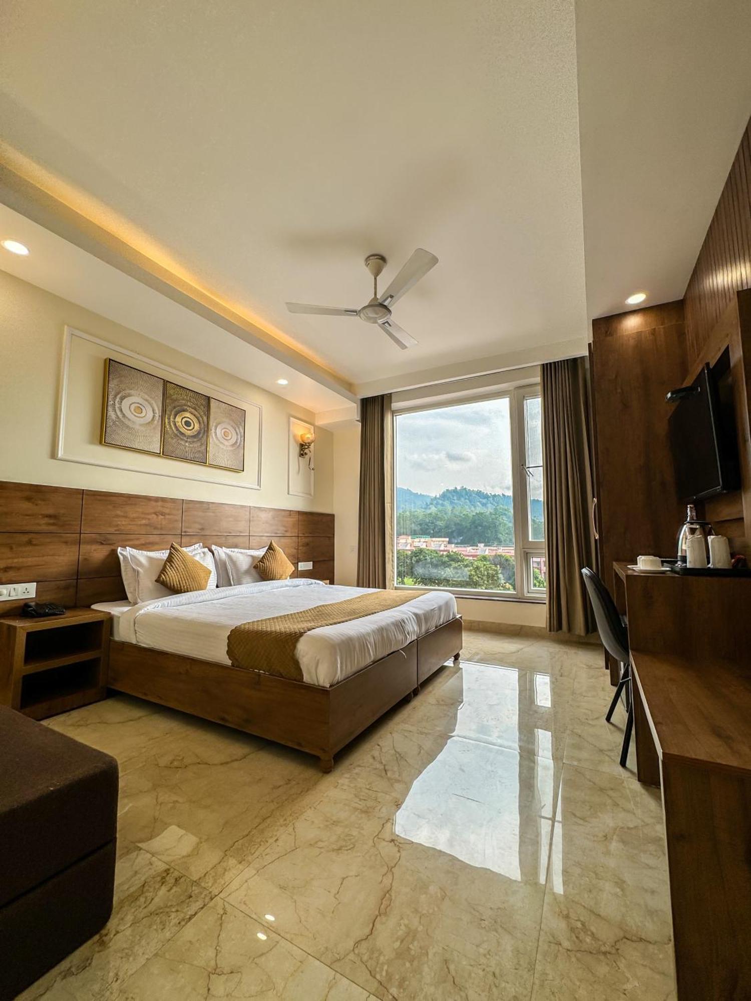Hotel Nirvana Bliss, Behind Parmarth Niketan Rishīkesh 외부 사진