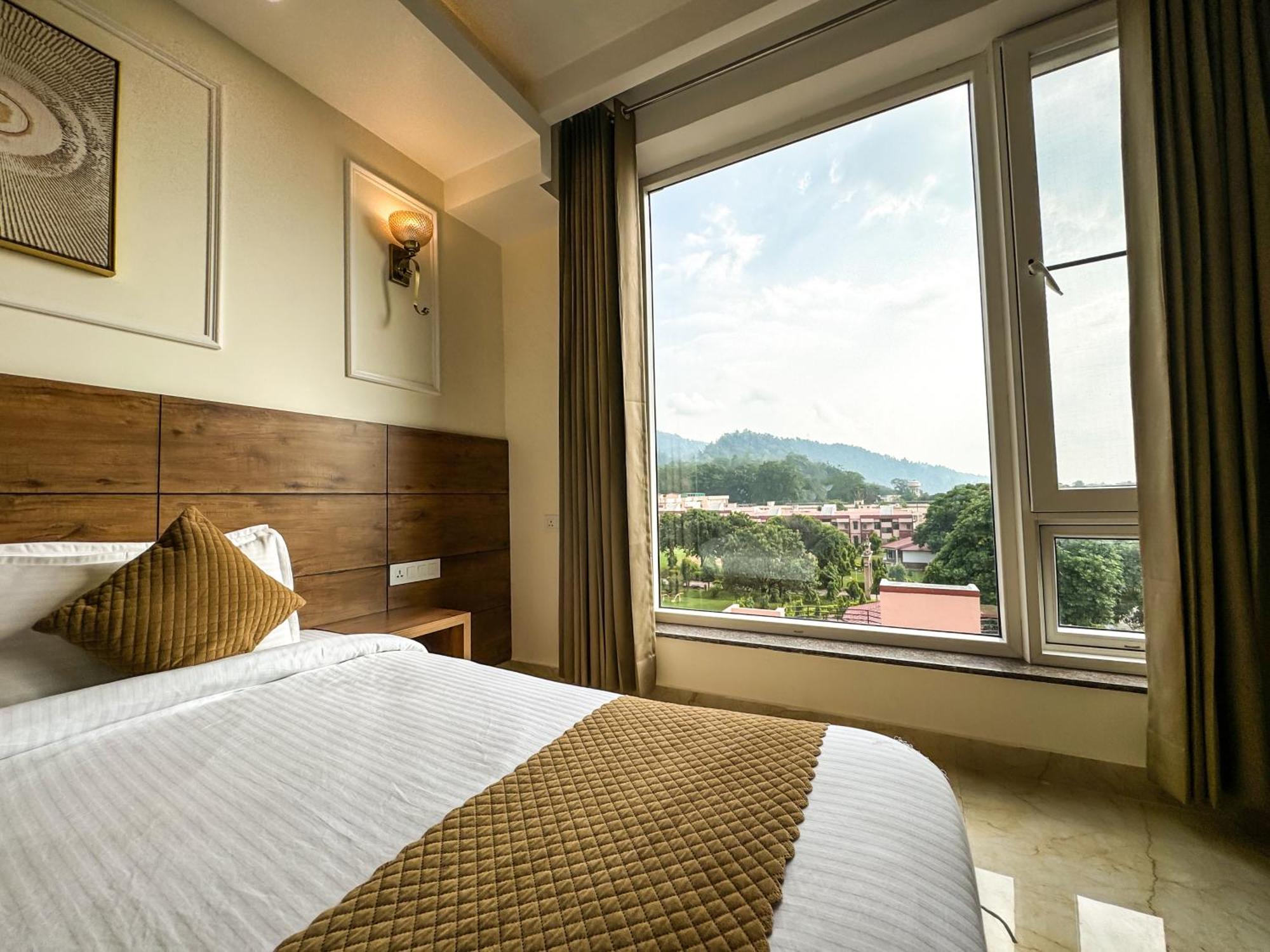 Hotel Nirvana Bliss, Behind Parmarth Niketan Rishīkesh 외부 사진